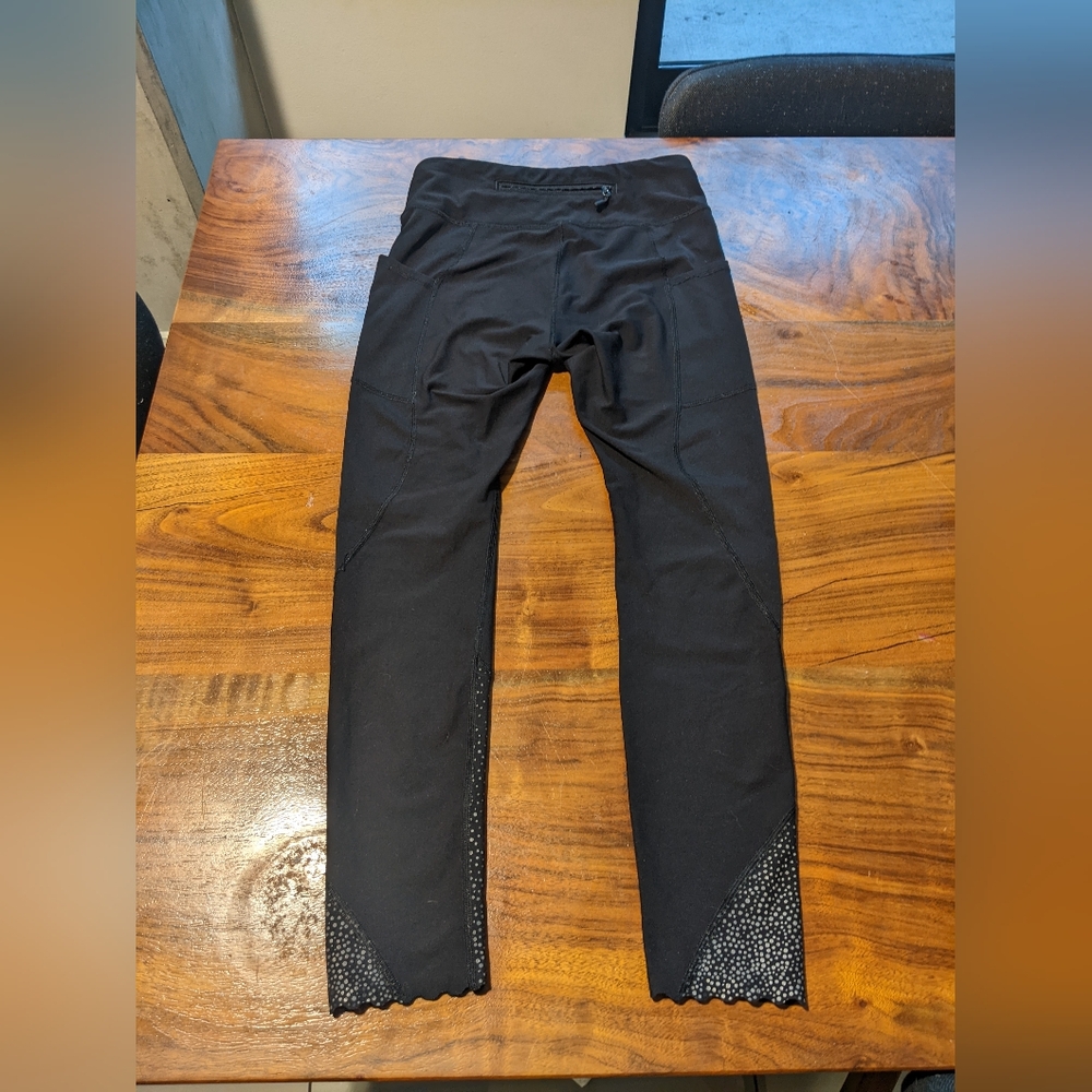 Lululemon - Tight Stuff Tight II *25" Scalloped W5ALBS | Size 4 | Black - Picture 11 of 14